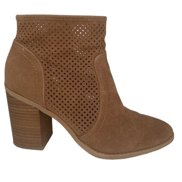 Universal Thread Crissy Bootie Brown Laser Cut Stacked Heel - Picture 14 of 14